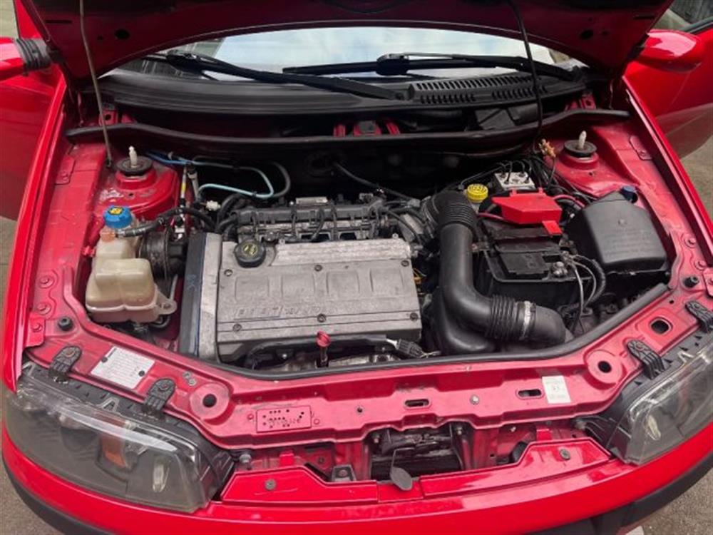 Punto Punto 1.8i 16V 3 porte HGT