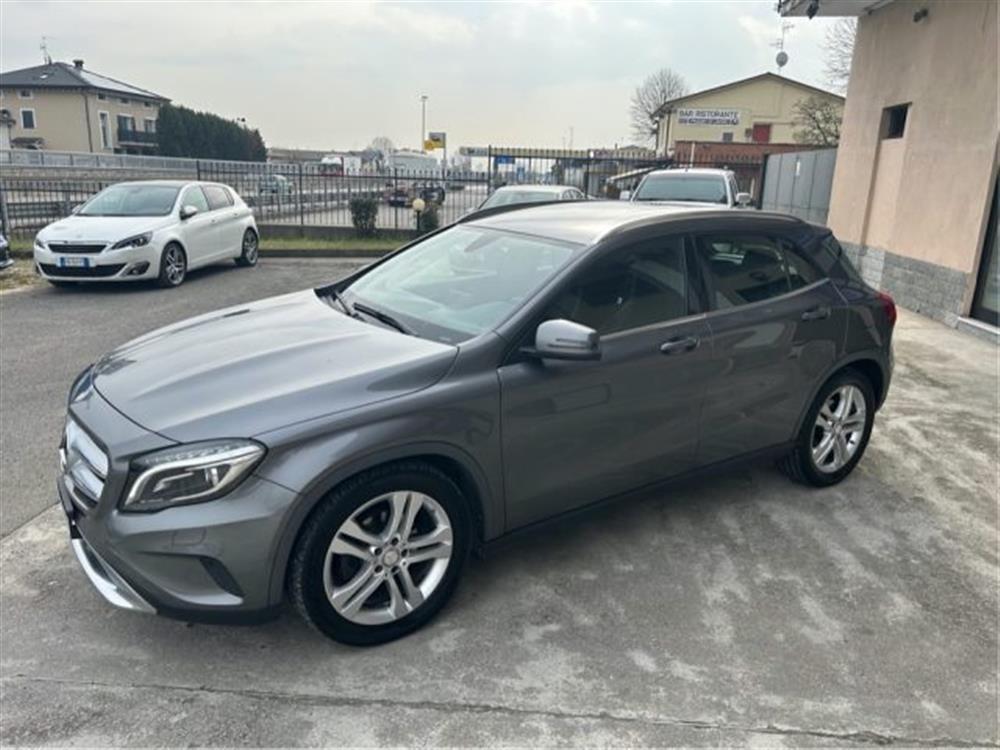 GLA 200 GLA 200 d Automatic 4Matic P