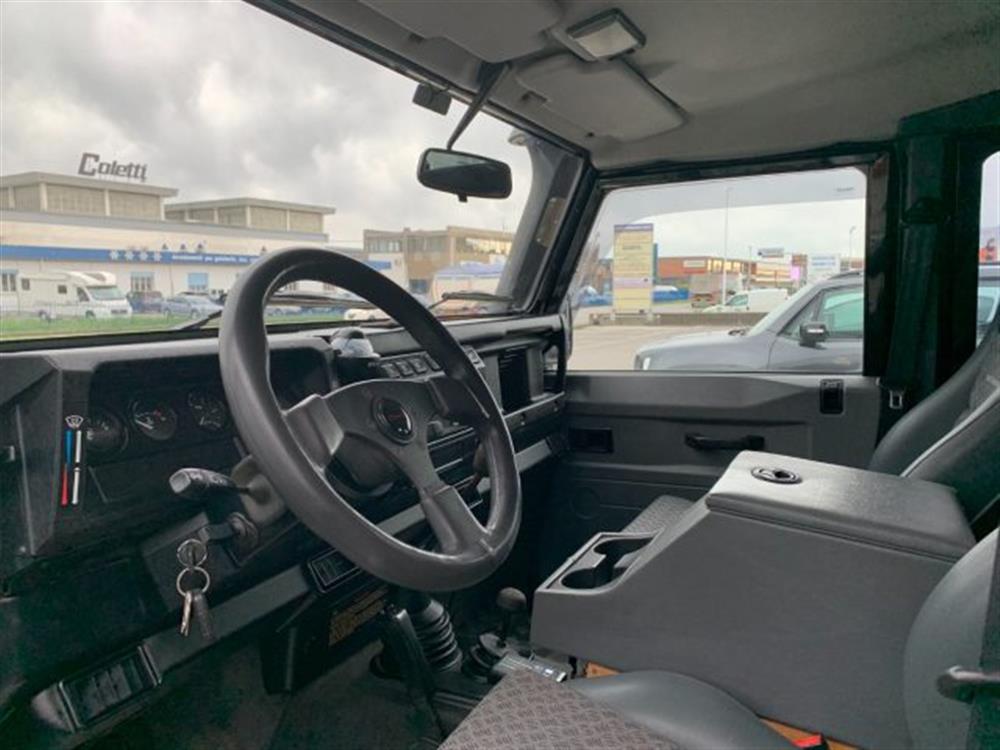 Defender Defender 110 2.5 Td5 Station