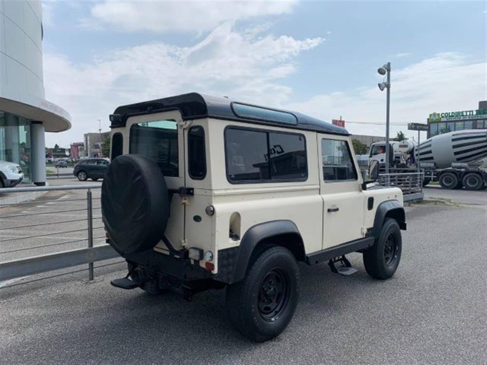 Defender Defender 2.0 90 Benzina/GPL 6