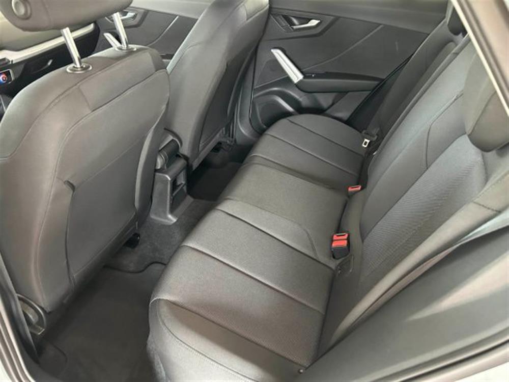 Q2 Q2 35 TDI S tronic