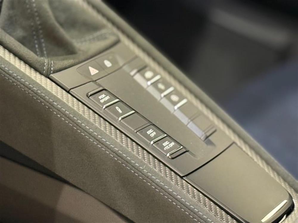 718 718 Cayman 4.0 GT4 RS