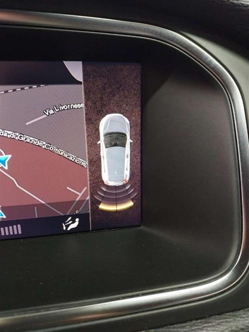 V40 V40 2.0 D2 Kinetic my18