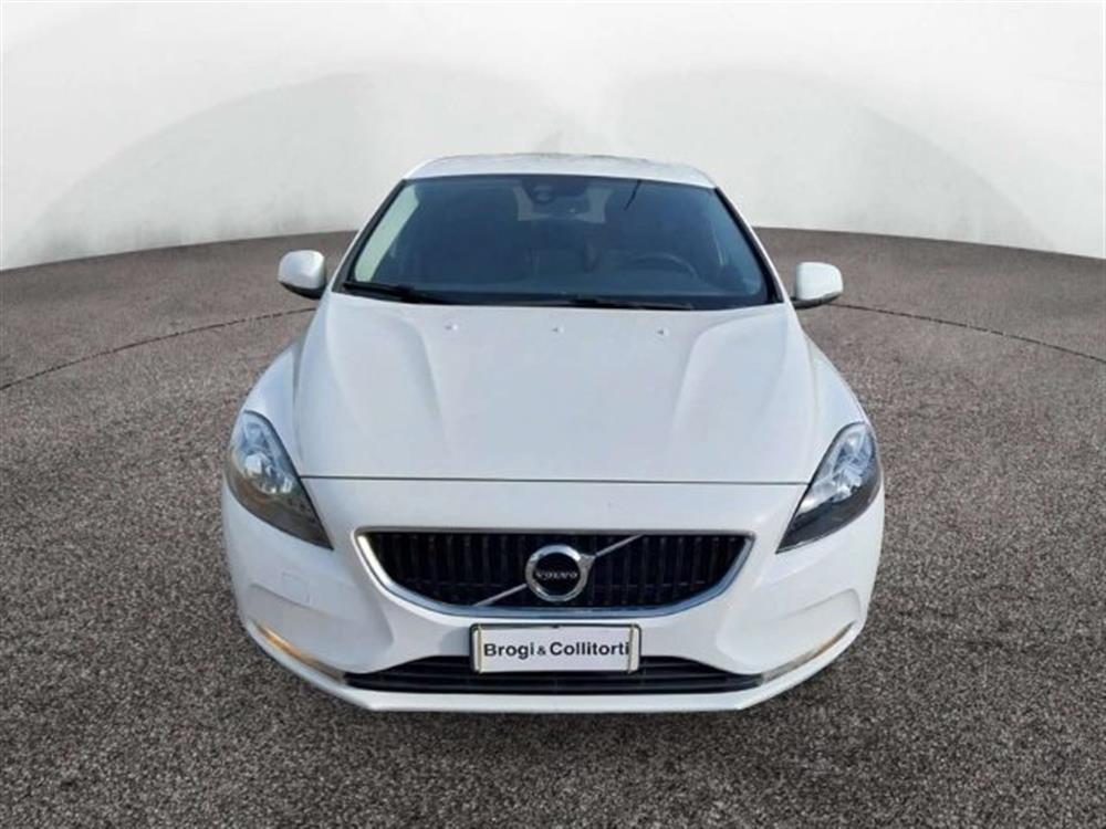 V40 V40 2.0 D2 Kinetic my18