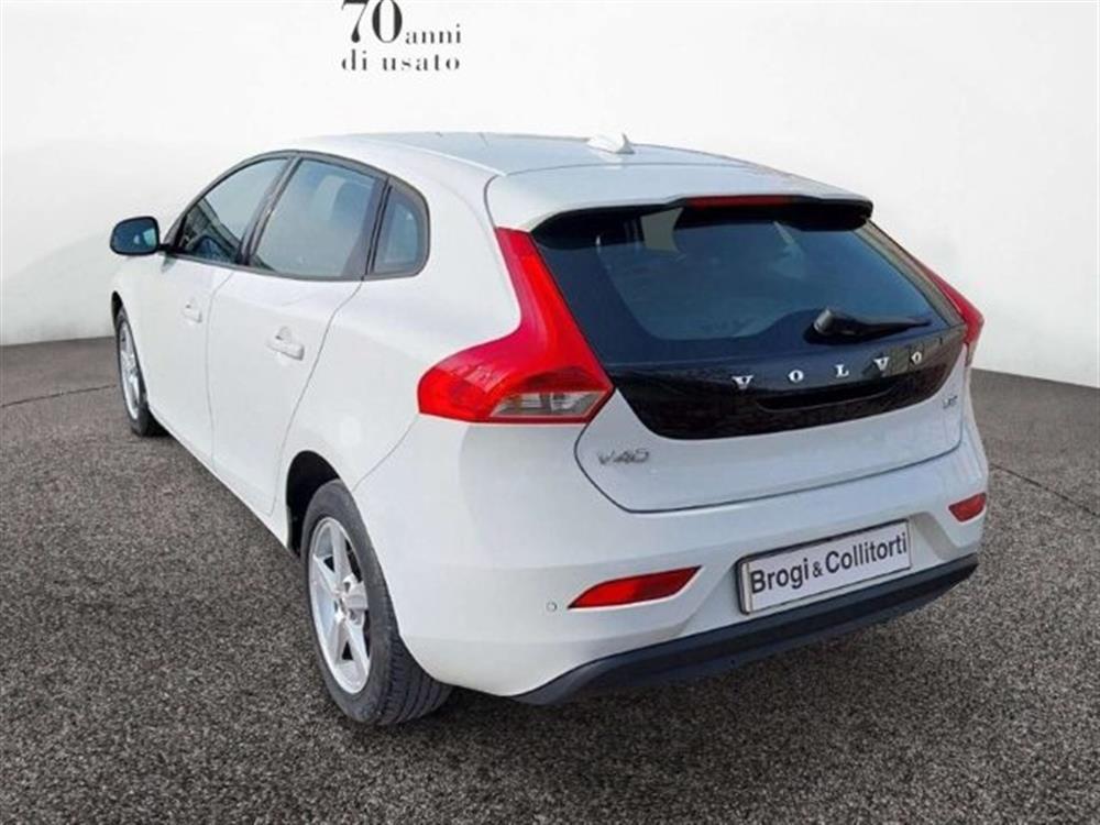 V40 V40 2.0 D2 Kinetic my18
