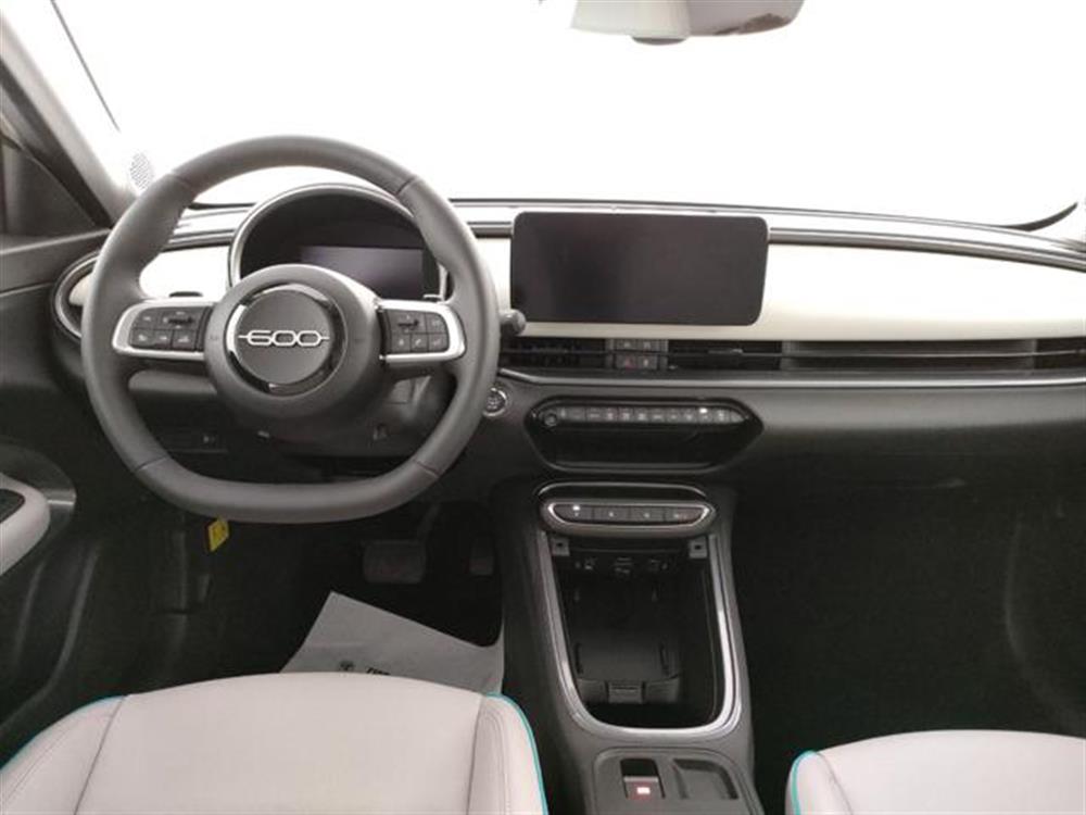 600 600 Hybrid 110 CV DCT MH