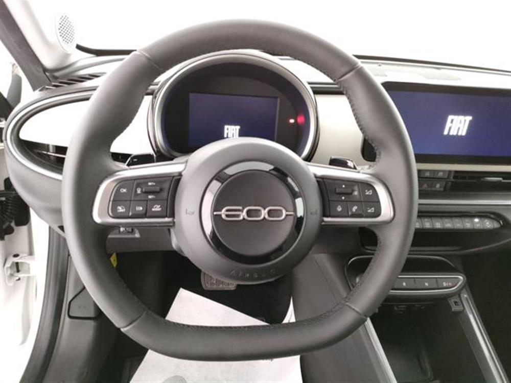 600 600 Hybrid 110 CV DCT MH