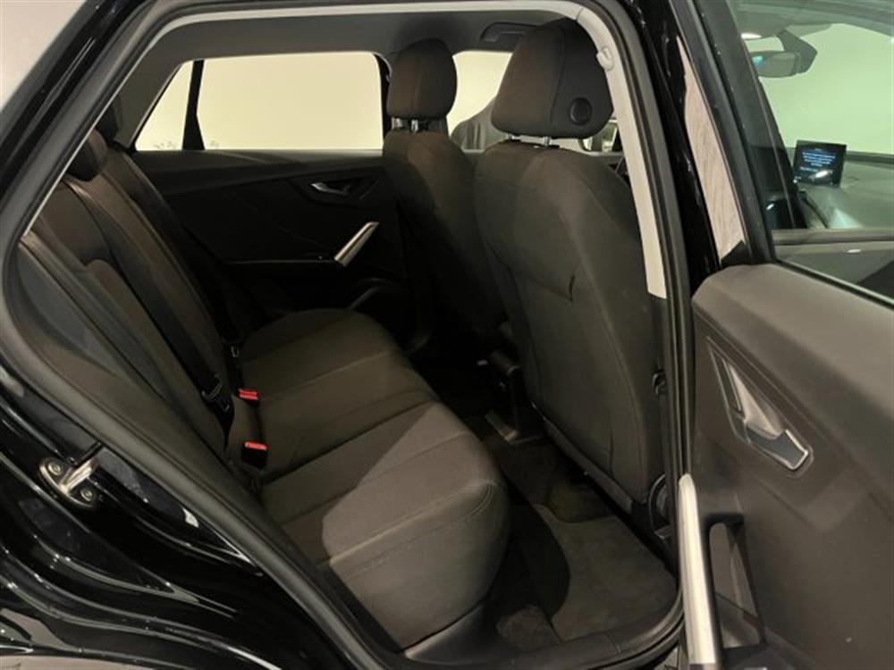 Q2 Q2 30 TDI BUSINESS 116C