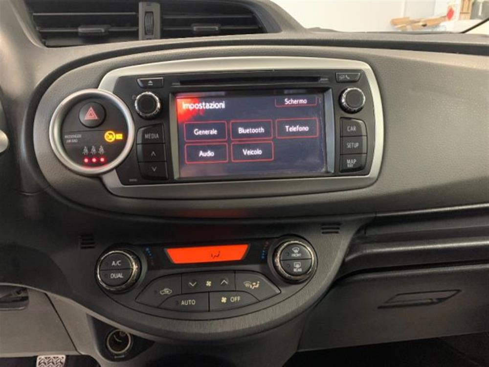 Yaris Yaris 1.0 Benzina Lounge 5