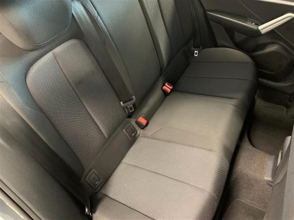 Q2 Q2 30 TDI S tronic Admi