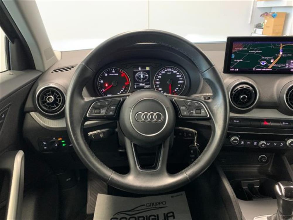 Q2 Q2 30 TDI S tronic Admi