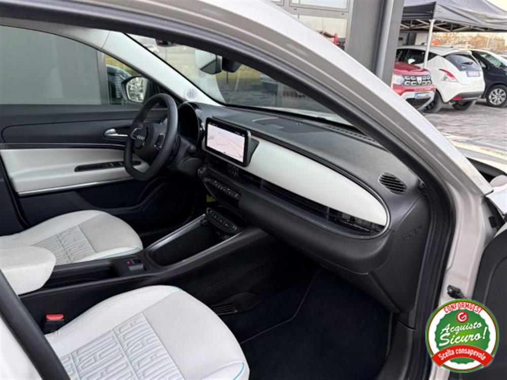 600 600 Hybrid DCT MHEV La P