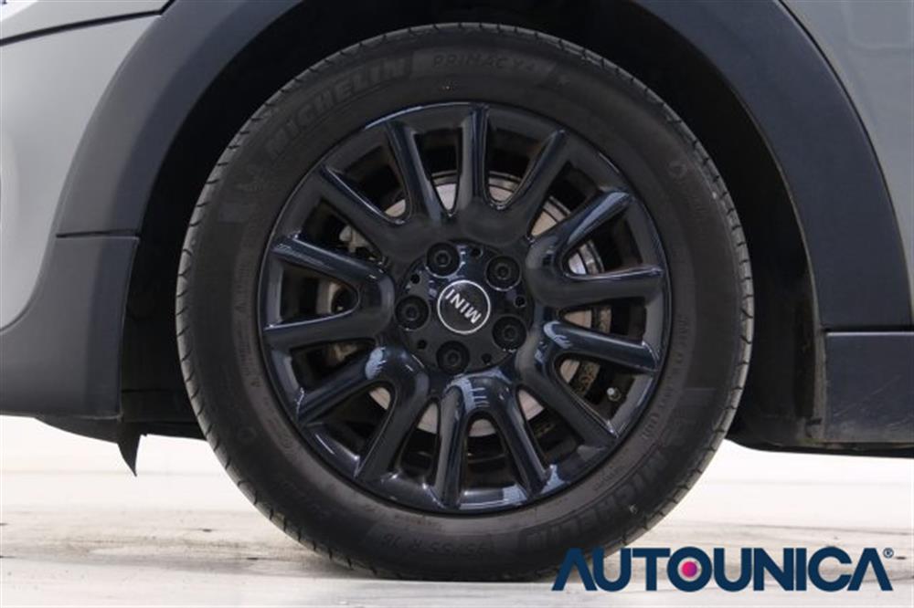 One One 1.2 ONE 75 CV 5 PORT