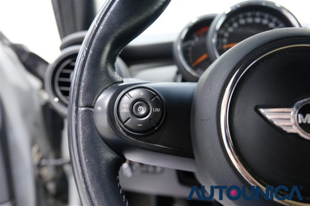 One One 1.2 ONE 75 CV 5 PORT