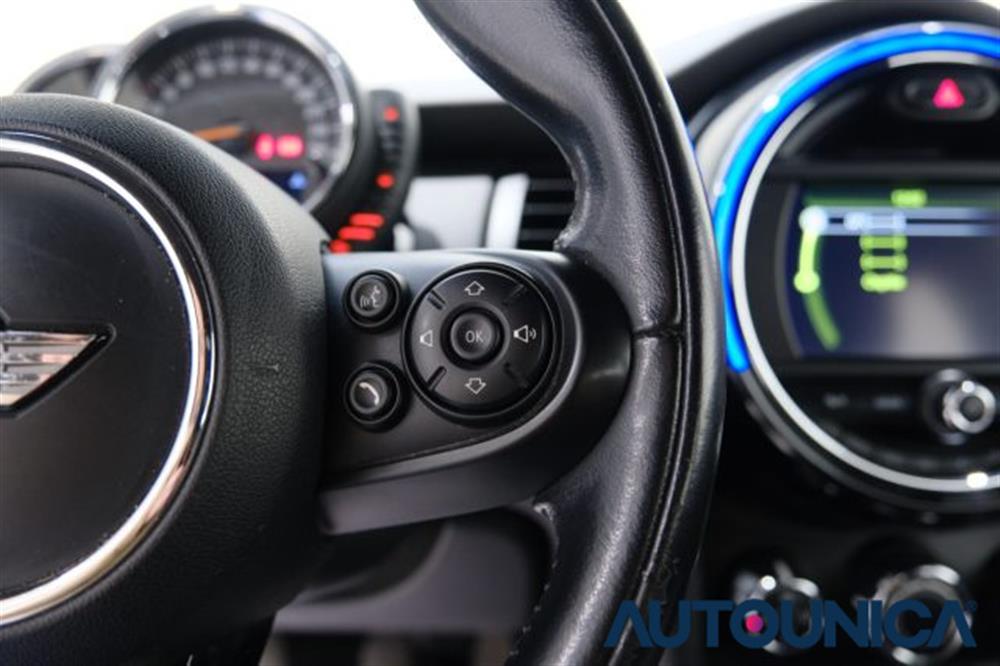 One One 1.2 ONE 75 CV 5 PORT