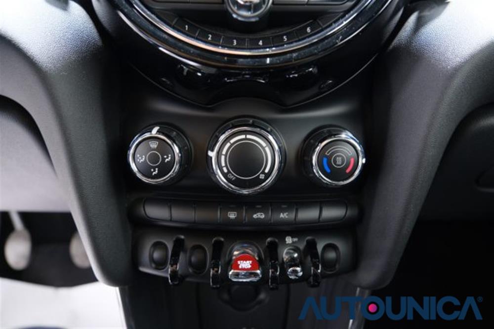 One One 1.2 ONE 75 CV 5 PORT