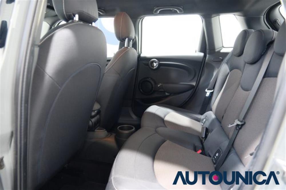 One One 1.2 ONE 75 CV 5 PORT