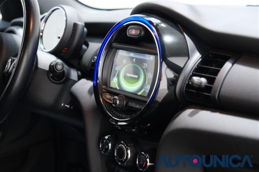 One One 1.2 ONE 75 CV 5 PORT