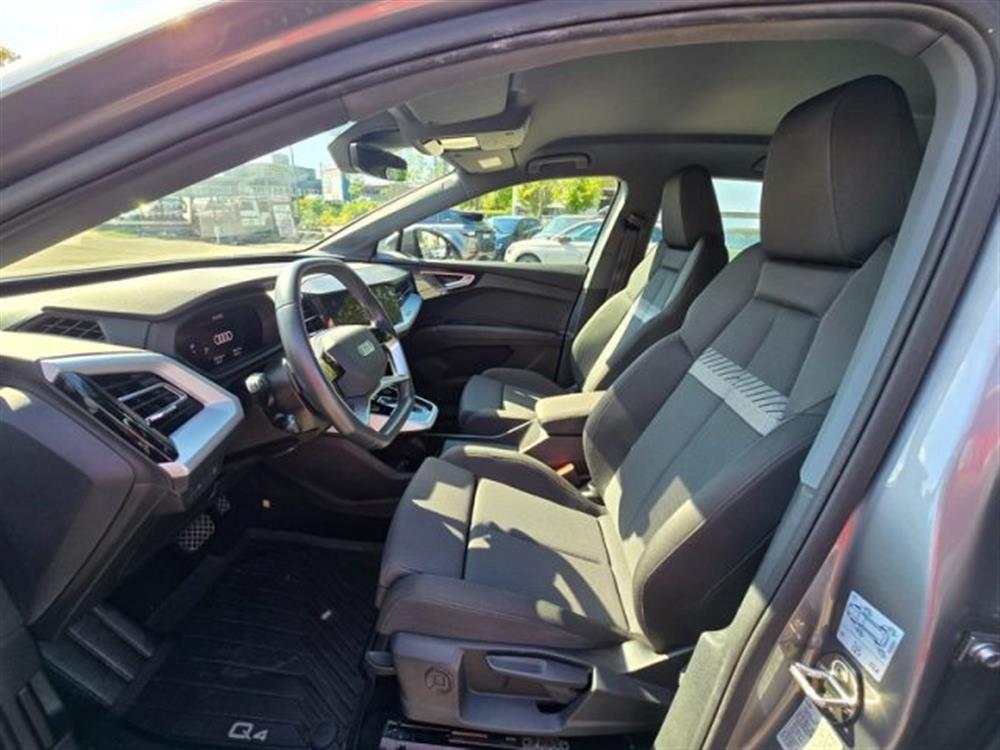 Q4 e-tron Q4 e-tron Business A. 500 KM A