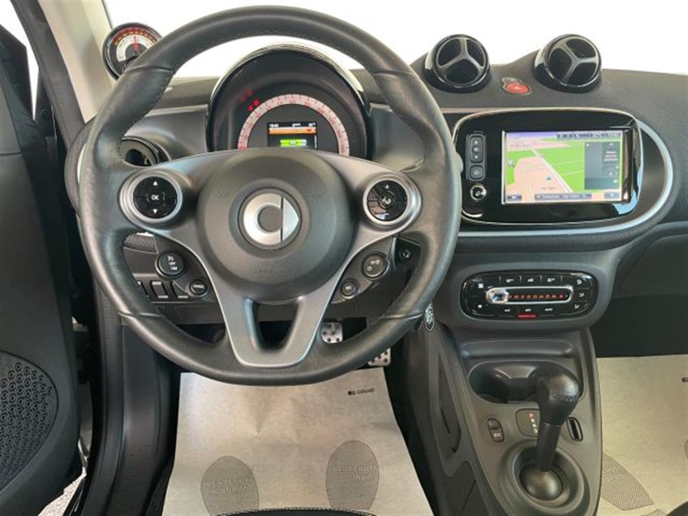 ForTwo ForTwo EQ BRABUS Style poch