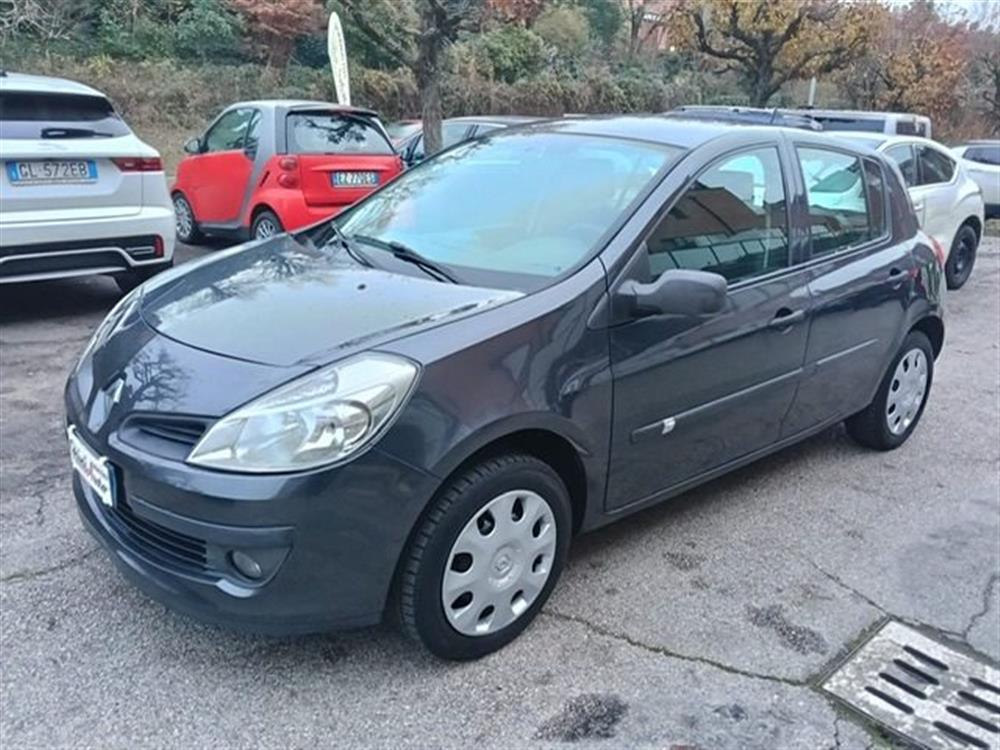 Clio Clio 1.2 16V 5 porte Dyna