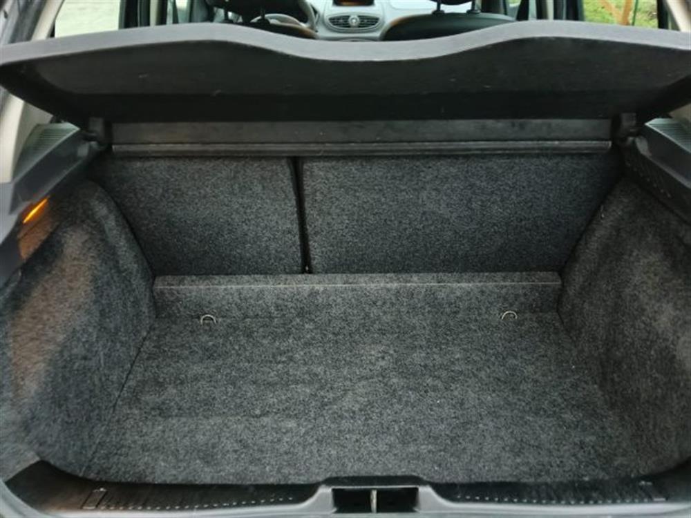 Clio Clio 1.2 16V 5 porte Dyna