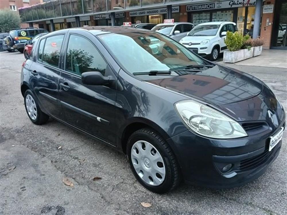 Clio Clio 1.2 16V 5 porte Dyna