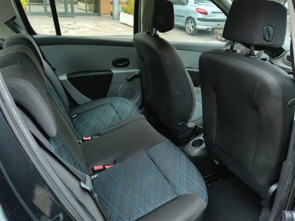 Clio Clio 1.2 16V 5 porte Dyna