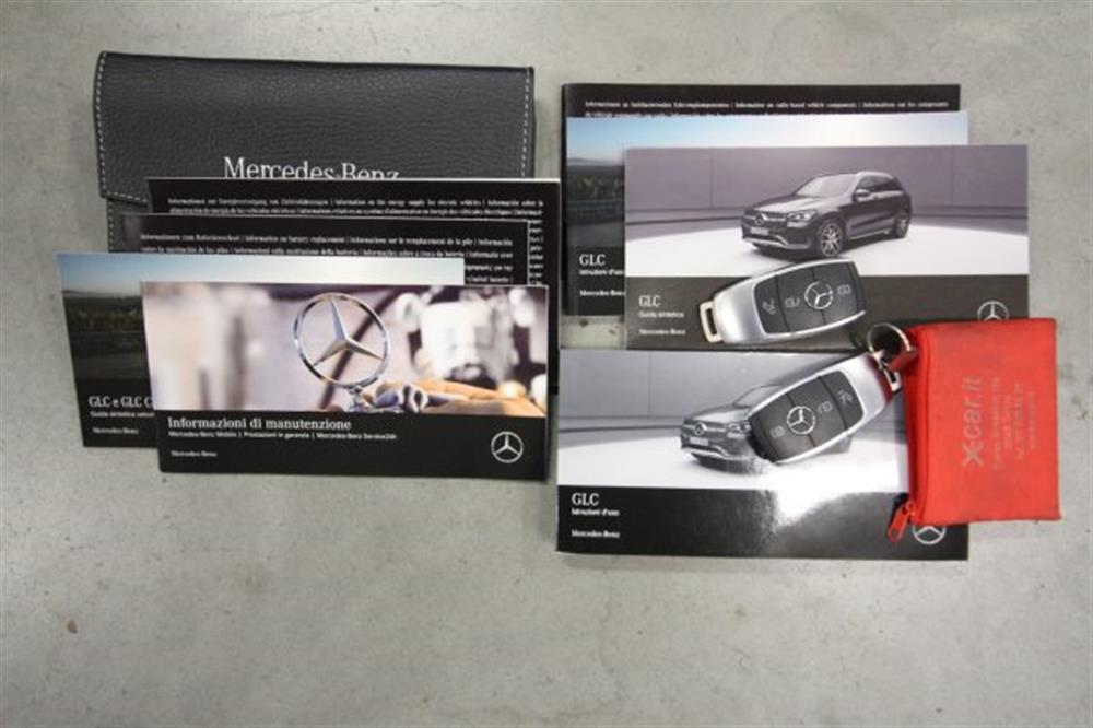 GLC 300 GLC 300 e 4Matic EQ-Power Bu