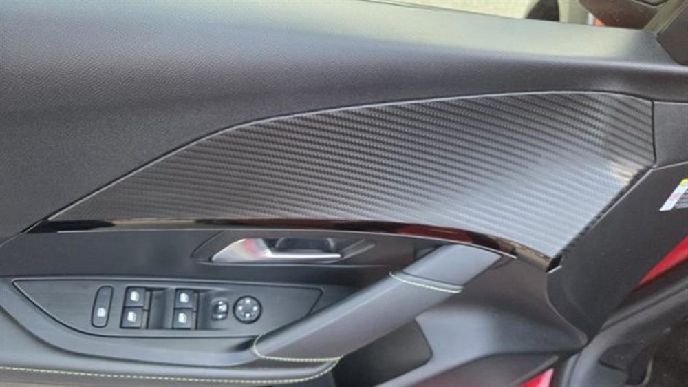 208 208 BlueHDi 100 S&S 5 po