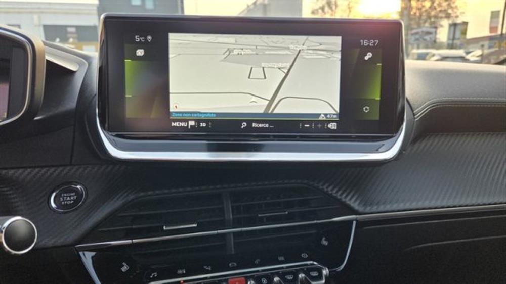 208 208 BlueHDi 100 S&S 5 po