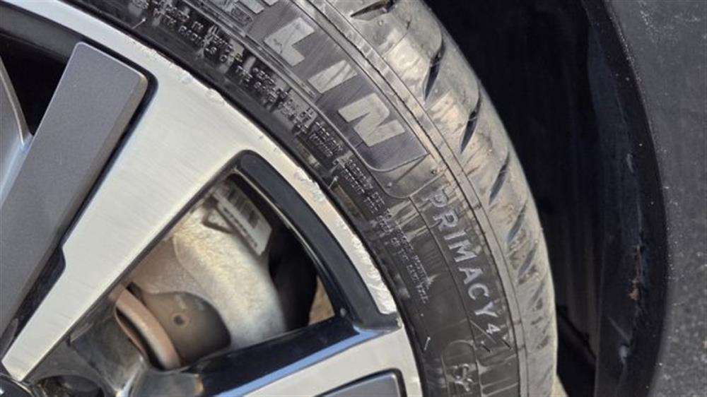 208 208 BlueHDi 100 S&S 5 po