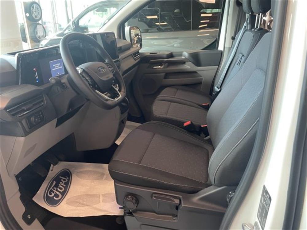 Tourneo Custom Tourneo Custom 320 L2 TITANIUM 2.0T