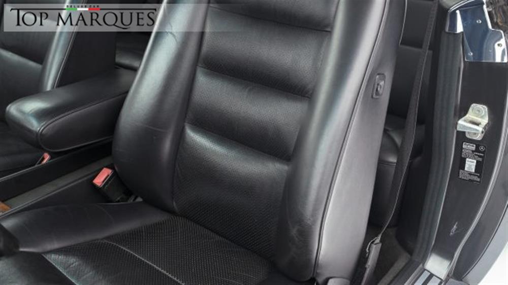 300 300 CE-24 cat Coupé