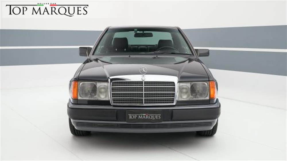 300 300 CE-24 cat Coupé