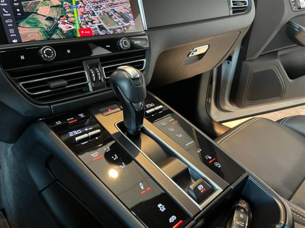 Macan Macan 2.0 265CV PDK PASM