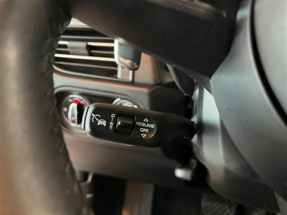 Macan Macan 2.0 265CV PDK PASM