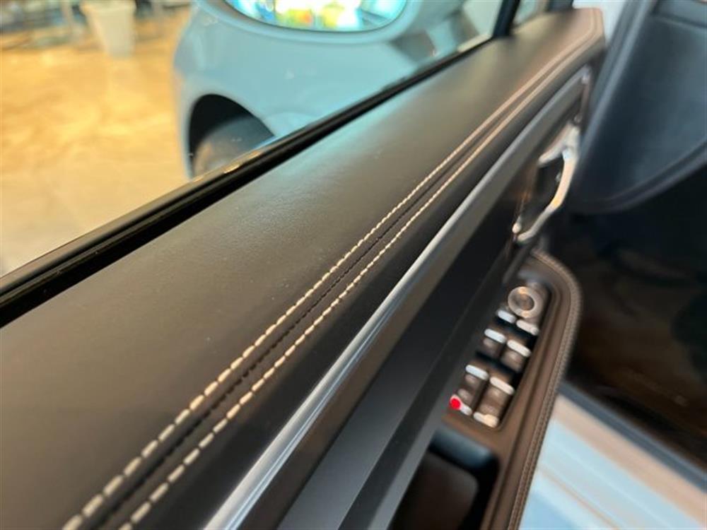 Macan Macan 2.0 265CV PDK PASM