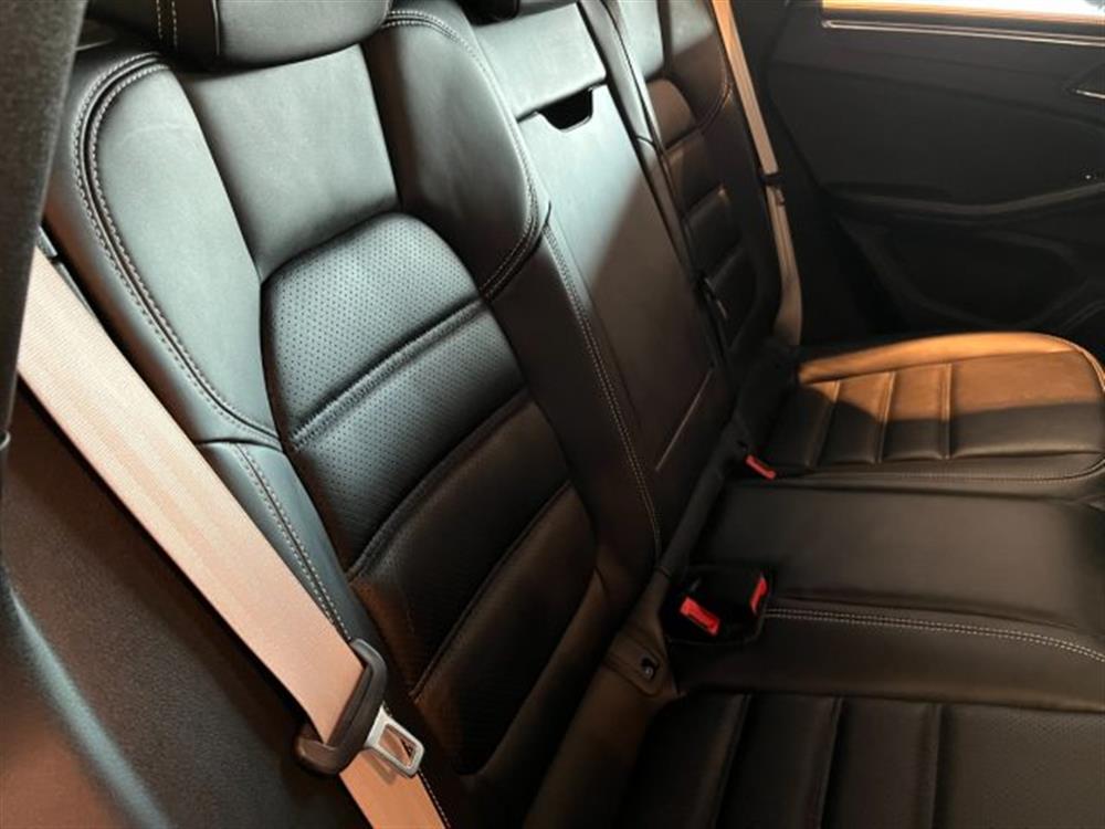 Macan Macan 2.0 265CV PDK PASM