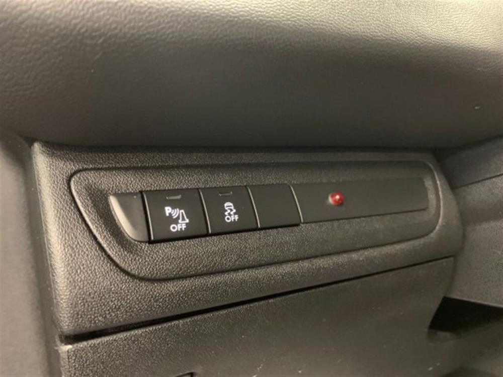 208 208 1.6 Diesel 5 Porte A