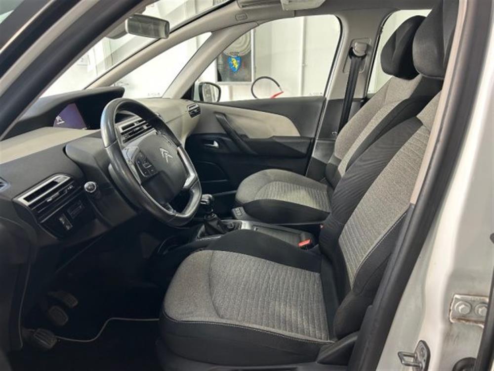 C4 Spacetourer C4 Spacetourer BlueHDi 130 S&S Feel