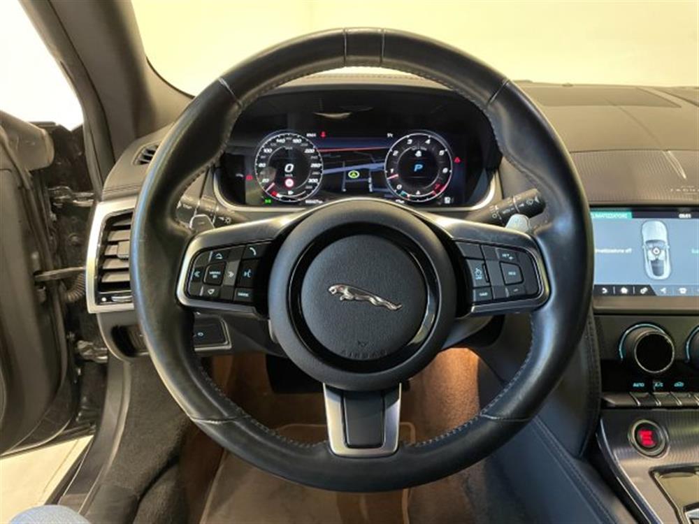 F-Type F-Type 2.0 aut. Coupé R-Dyn