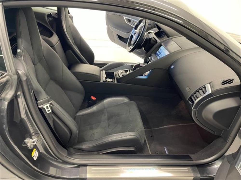 F-Type F-Type 2.0 aut. Coupé R-Dyn