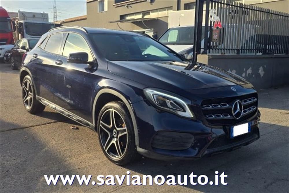 GLA 200 GLA 200 d Automatic Premium