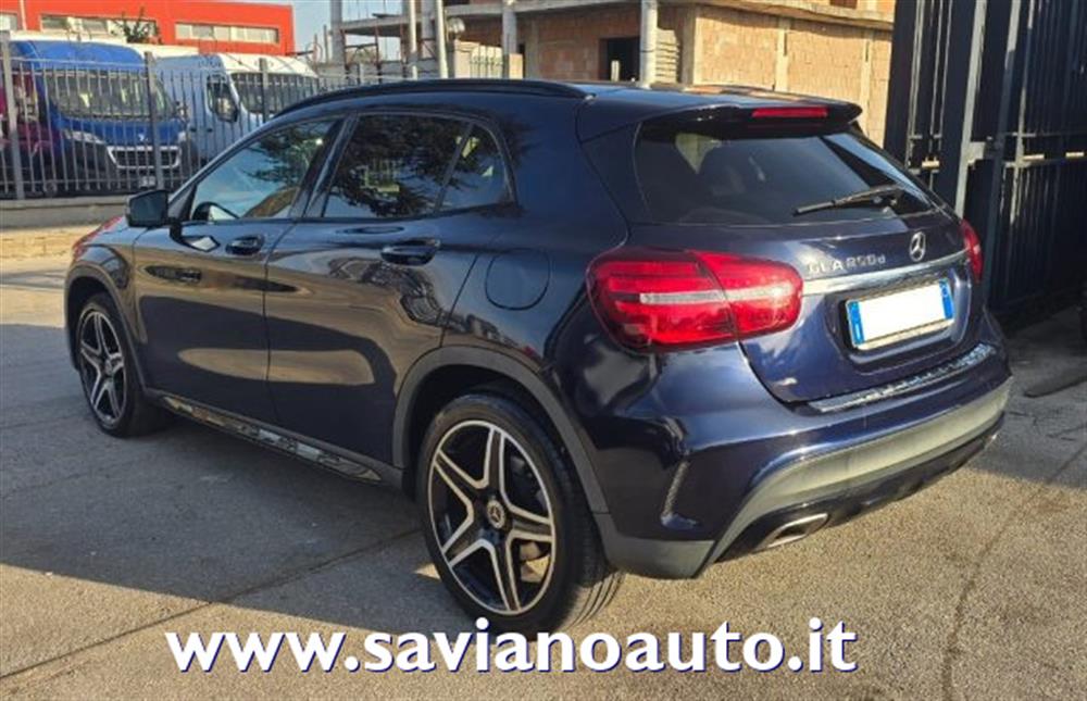 GLA 200 GLA 200 d Automatic Premium