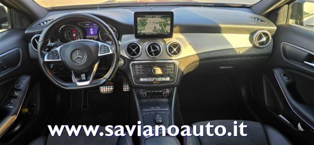 GLA 200 GLA 200 d Automatic Premium