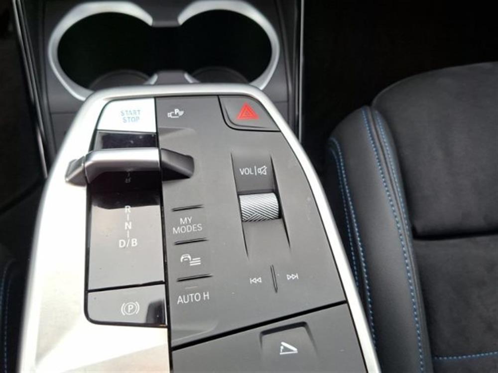 iX2 iX2 eDrive 20 Msport Pro