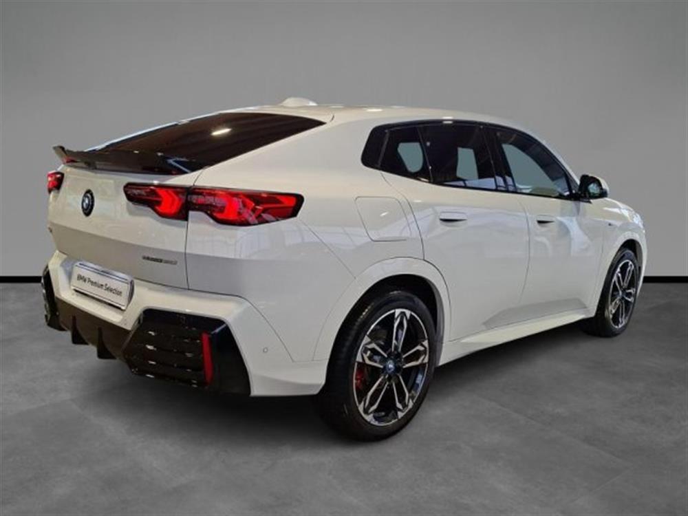 iX2 iX2 eDrive 20 Msport Pro