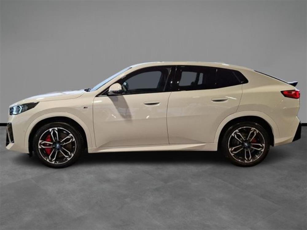 iX2 iX2 eDrive 20 Msport Pro