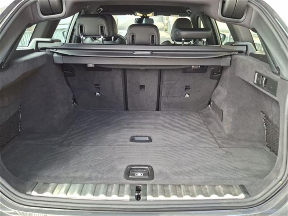 330 330 d 48V xDrive Touring